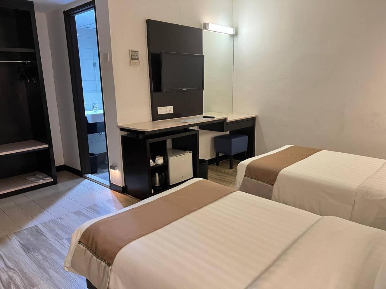 Dreamtel Kota Kinabalu Hotell Exteriör bild